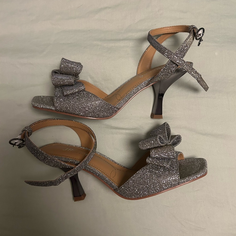 Perfect condition. Wore Once Will fit 8&1/2-9
